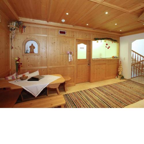 Attractive holiday home in Kaltenbach on the ski slope