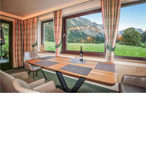 Attraktives Ferienhaus Tannhe,