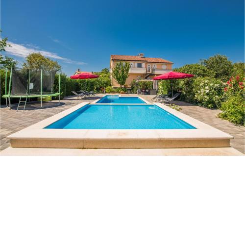 Awesome Apartment In Krk With Kitchen