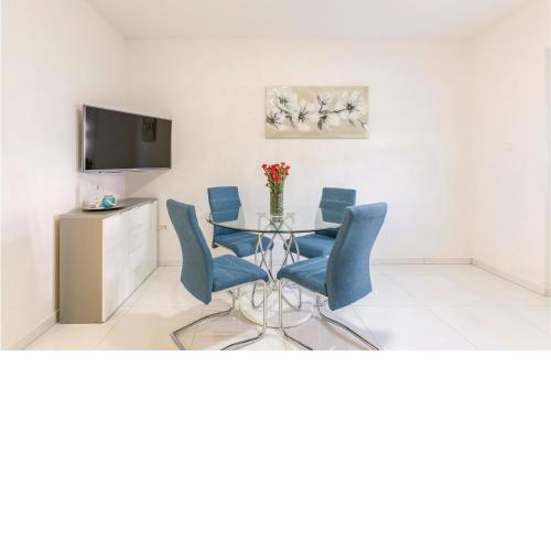 Awesome Apartment In Podstrana With Wifi