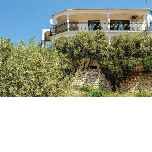 Awesome Apartment In Sevid With House Sea View