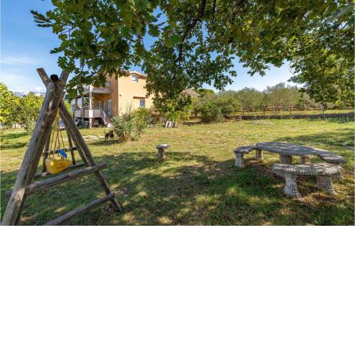 Awesome Apartment In Slivnica With Kitchen