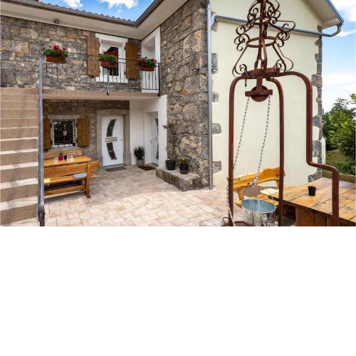 Awesome Apartment In Veprinac With Wifi
