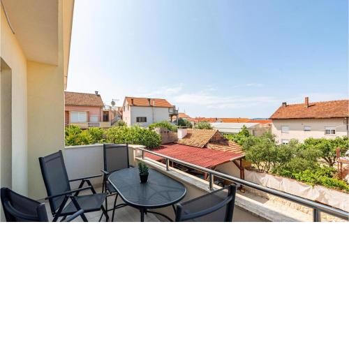 Awesome Apartment In Zadar With Wifi