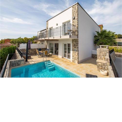Awesome Home In Kornic With Outdoor Swimming Pool