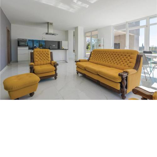 Awesome Home In Kozino With Kitchen