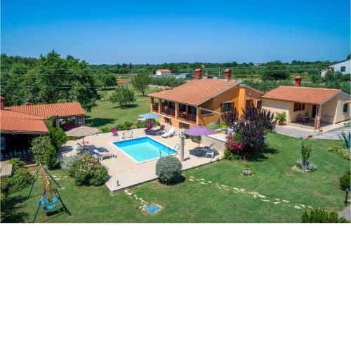Awesome Home In Muntic With Outdoor Swimming Pool
