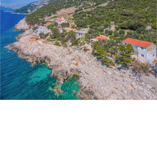 Awesome Home In Potomje With Wifi