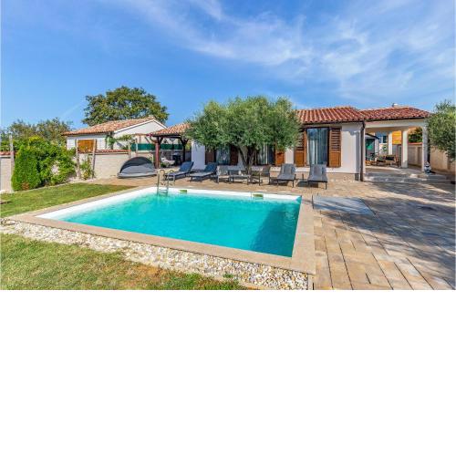 Awesome Home In Pula With Outdoor Swimming Pool
