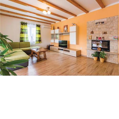 Awesome Home In Sarici With Outdoor Swimming Pool