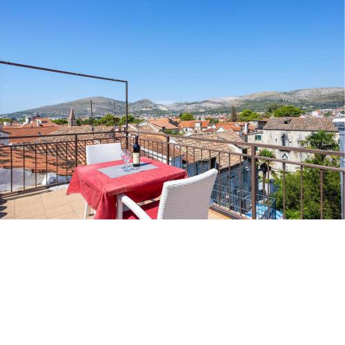 Awesome Home In Trogir With Wifi