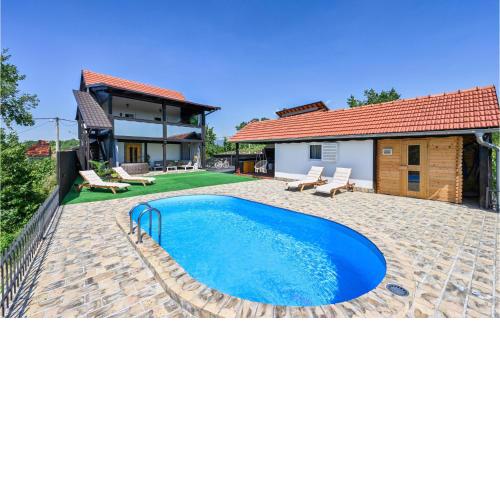 Awesome Home In Zagreb With Sauna