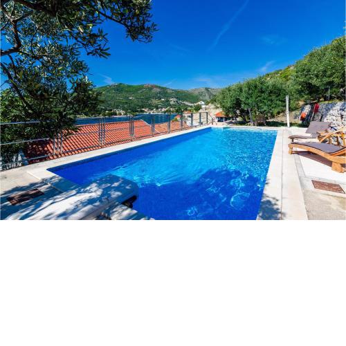 Awesome Home In Zaton With Private Swimming Pool, Can Be Inside Or Outside