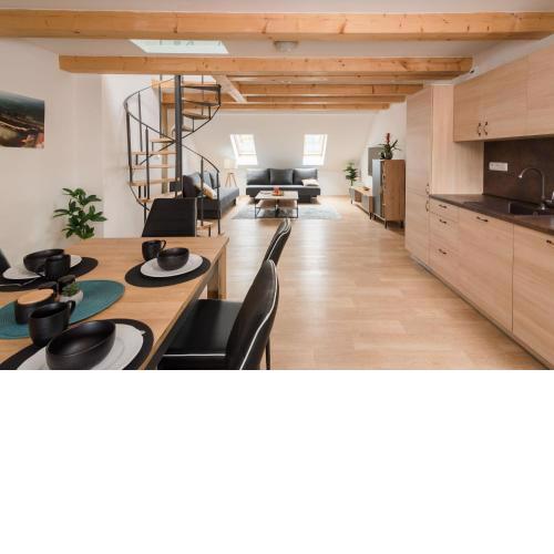 Ayni apartman