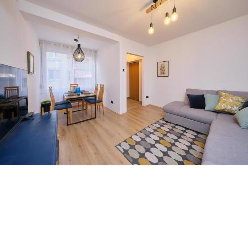 Bacci Central 2-Bedroom Apartment by Litto