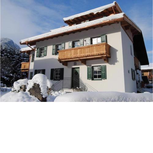 Bacherwiese Penthouse by Alpine Host Helpers