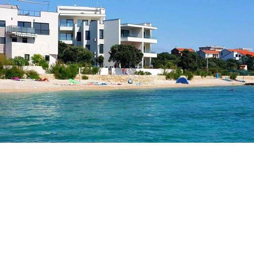 Beach apartment in Mandre