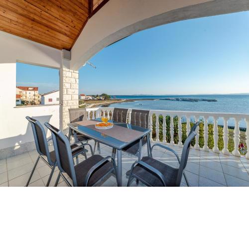 Beach apartments Batela