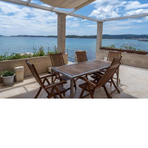 Beachfront 4-bedroom villa Sea Wave in Orebic, Croatia
