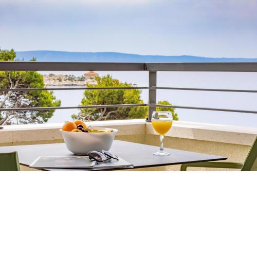 Beachfront Apartment Sunrise Residence Srzić