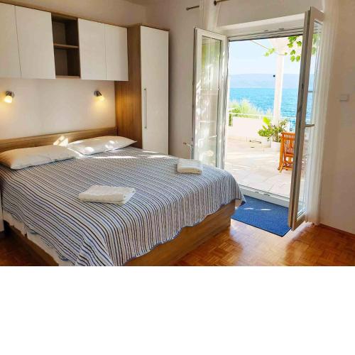 Beachfront apartments Stanići