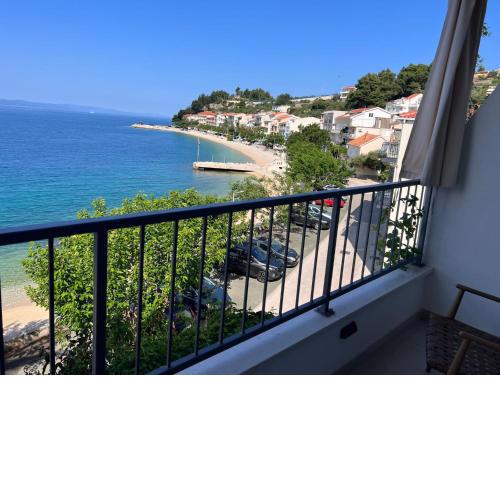 Beachfront Comfort Apartments SINAJKO