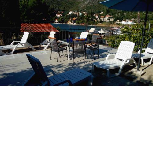 Beautiful 3-Bed Villa in Zaton Mali