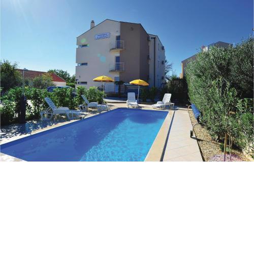 Beautiful Apartment In Bibinje With Wifi