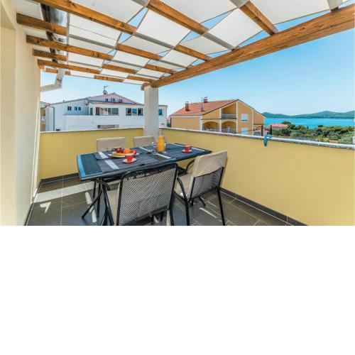 Beautiful Apartment In Biograd With Wifi
