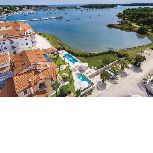 Beautiful Apartment In Medulin With Wifi