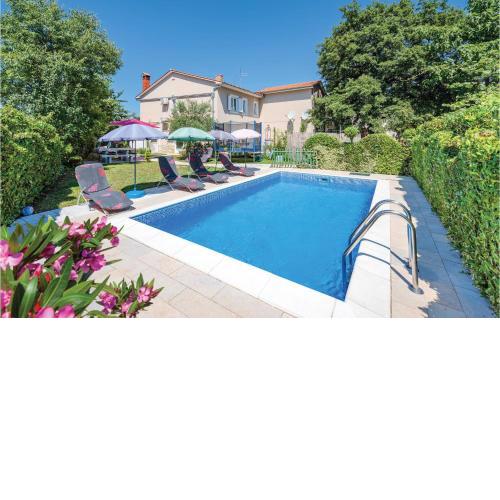 Beautiful Apartment In Modrusani With Wifi