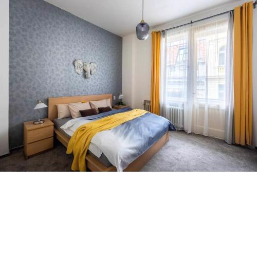 Beautiful flat in city center with balcony