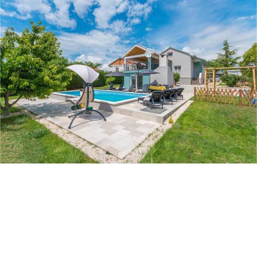 Beautiful Home In Gorica With Jacuzzi