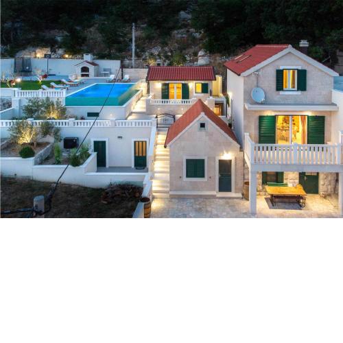 Beautiful Home In Gornje Sitno With Outdoor Swimming Pool, Heated Swimming Pool And 3 Bedrooms