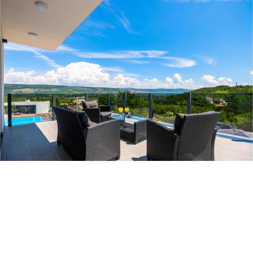 Beautiful Home In Grubine With Kitchen