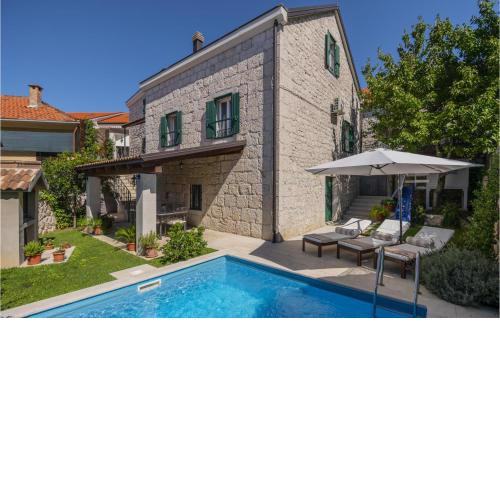 Beautiful Home In Imotski