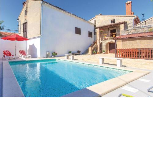Beautiful Home In Stifanici With Kitchen