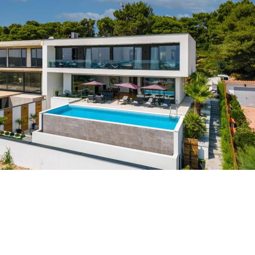 Beautiful TABOO villa & spa with pool