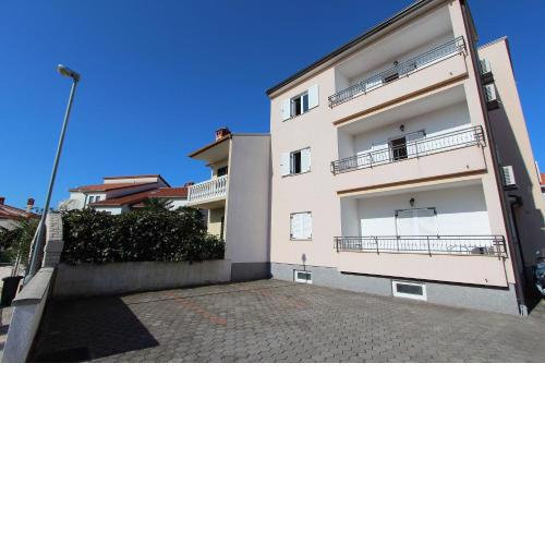 Beeindruckendes Apartment mit Dachterrasse, Meerblick, Babybett, Klima, Privatparkplatz
