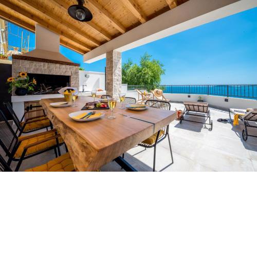 Bella Casa Eta
