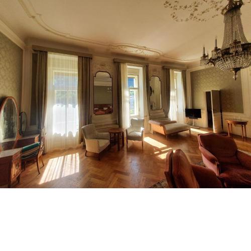 Belle Époque Panorama Apartment