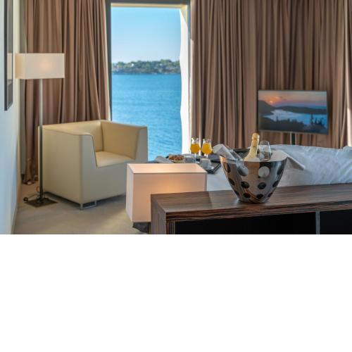 Bellevue Superior City Hotel