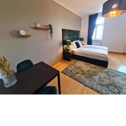 Between Schoenbrunn and City Center Apt 27