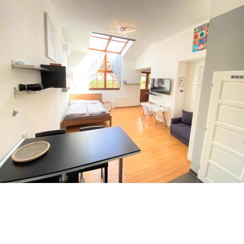 Black Eagle Apartments