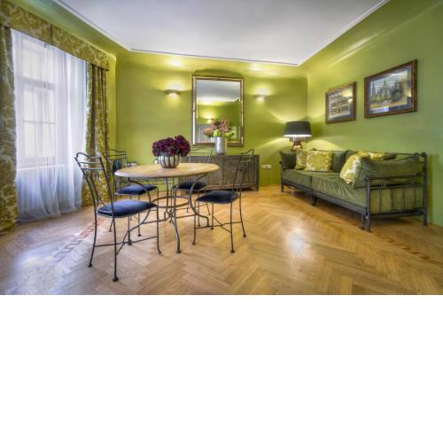 Black Star Suites