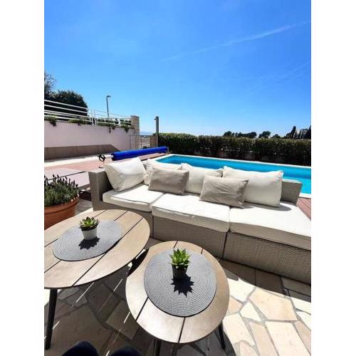 BLUE apartment with shared pool