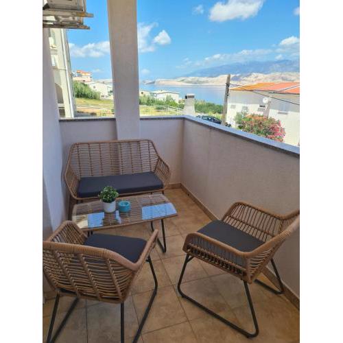 Blue sky apartment