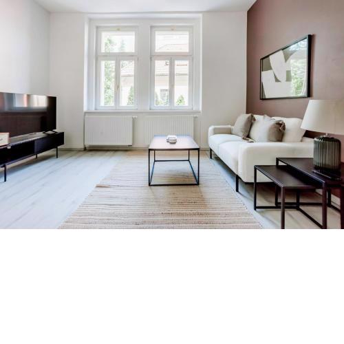 Blueground Rostovska str renovated furnished PRG-19