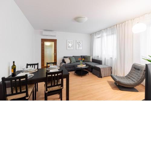 BNB Old Town Oasis 3