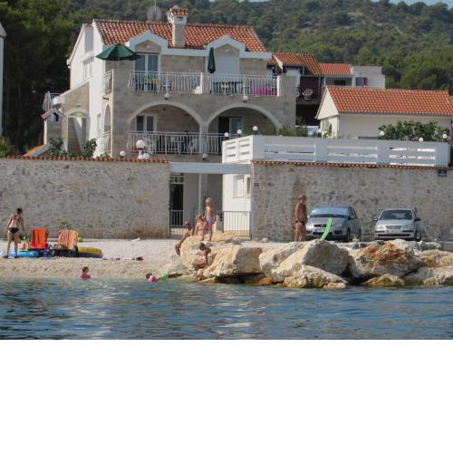 Bonacic Palace